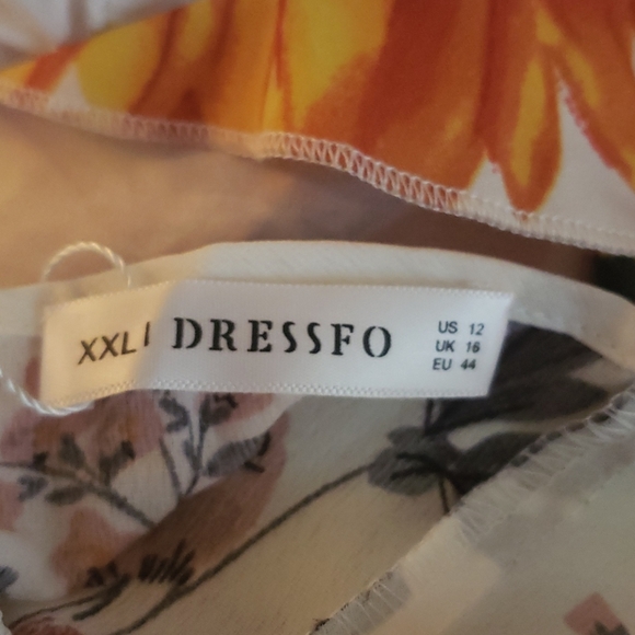 Floral spaghetti strap dress - Picture 7 of 10